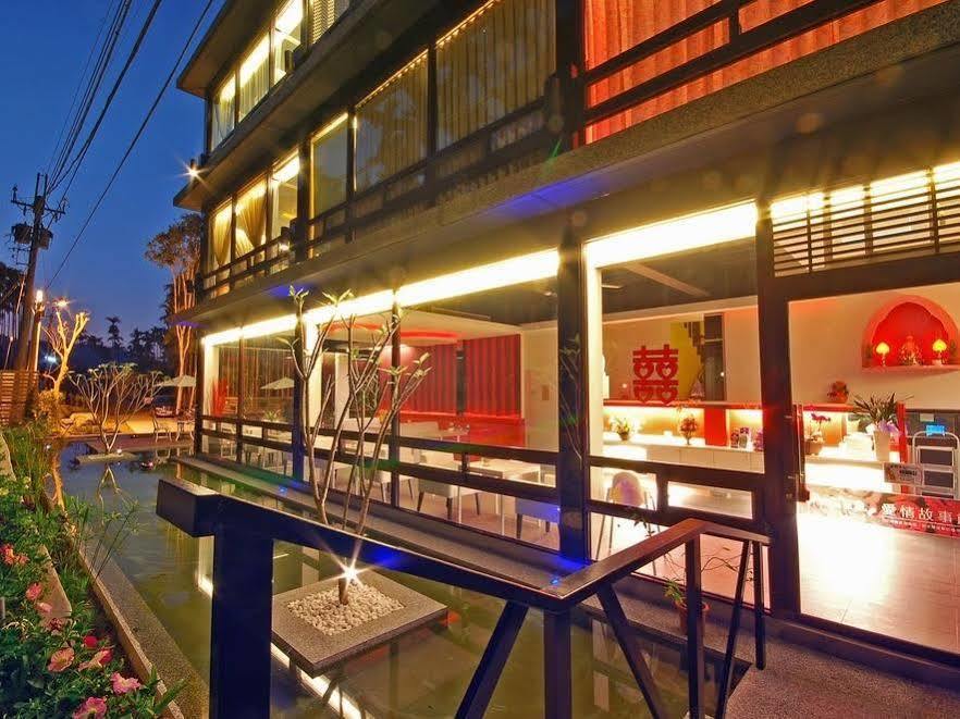 Full House Bed And Breakfast Nantou Exterior foto